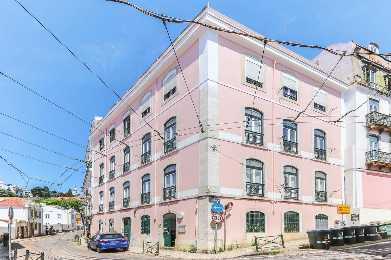 Downtown Alfama & Me Apartment Lisbon Bagian luar foto