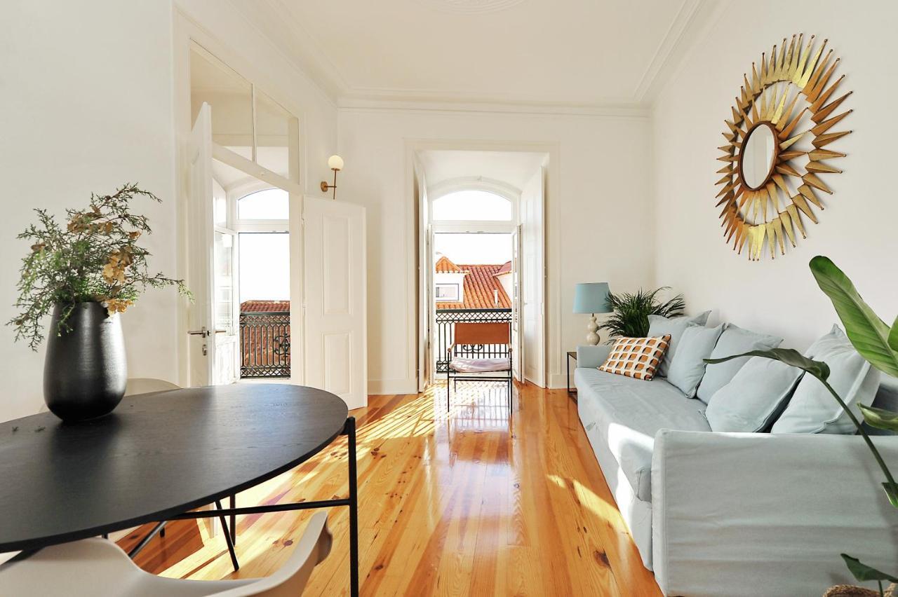 Downtown Alfama & Me Apartment Lisbon Bagian luar foto