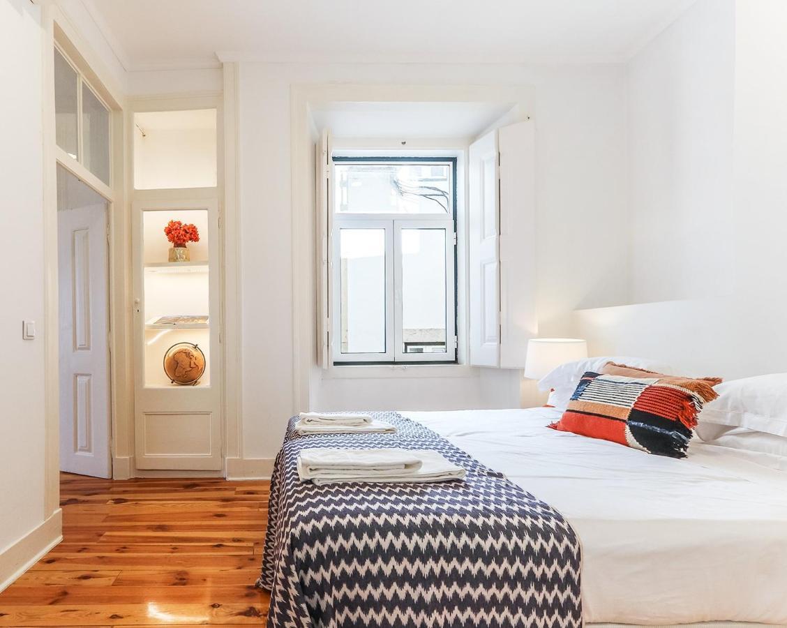 Downtown Alfama & Me Apartment Lisbon Bagian luar foto